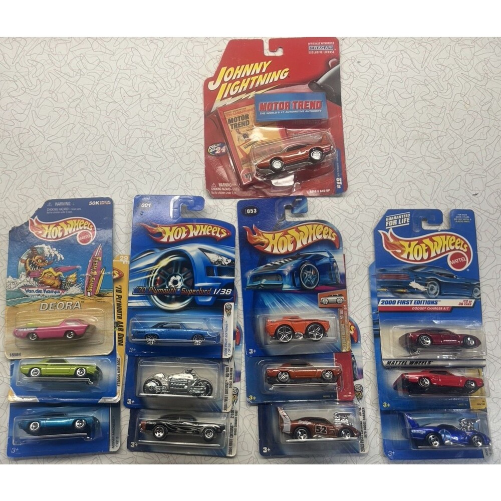 ALL MOPAR Hot Wheels Muscle Car Lot of 12 PLUS Johnny Lightning SUPERBIRD